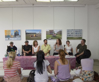 Выступает куратор проекта А.Самарская