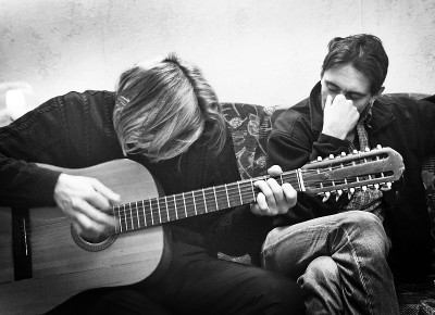 "И за спиной одно крыло!!!!"....Гитара ПОКА целая..ха-ха..!!!!